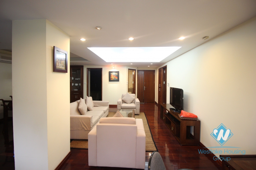 Quality serviced apartment for rent on Xuan Dieu, Tay Ho, Ha Noi